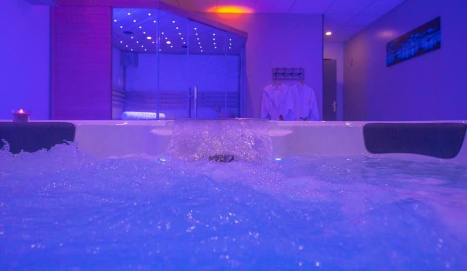 Loft Privatif Avec Jacuzzi Et Sauna Saint-Dizier Exterior photo